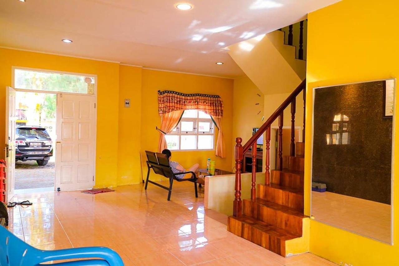 Villa Bukit Indah Brastagi / Berastagi Extérieur photo